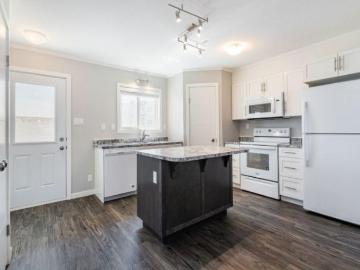 For Rent 3 Bedroom Townhouse Saskatoon SK DS94039647