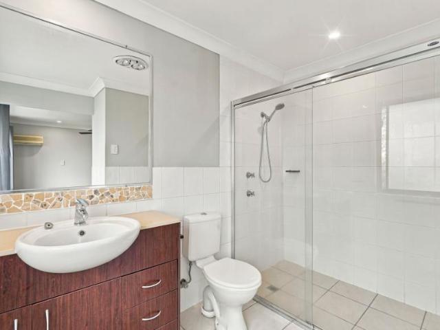 For Rent 3 Bedroom Townhouse SORRENTO QLD DS106099488