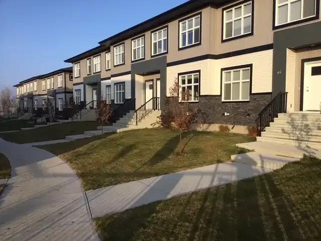 For Rent 3 Bedroom Townhouse Spruce Grove AB DS104991295