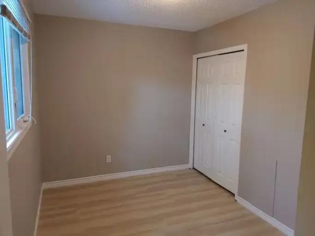 For Rent 3 Bedroom Townhouse Spruce Grove AB DS105602123