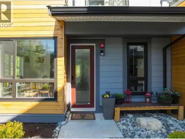 For Rent 3 Bedroom Townhouse Squamish BC DS105738091