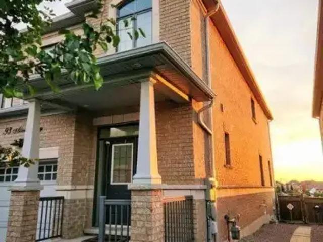 For Rent 3 Bedroom Townhouse Vaughan ON DS103579438