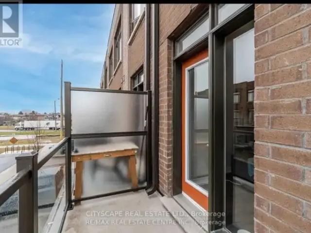 For Rent 3 Bedroom Townhouse Vaughan ON DS104711641