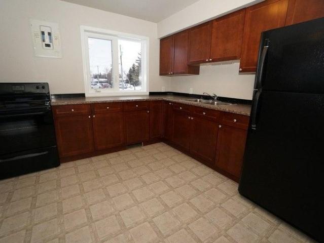 For Rent 3 Bedroom Townhouse Wainwright AB DLS96246985