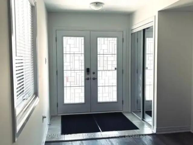For Rent 3 Bedroom Townhouse Welland ON DS104941026