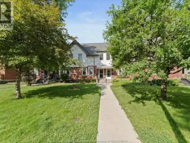 For Rent 3 Bedroom Townhouse Windsor ON DS103879761