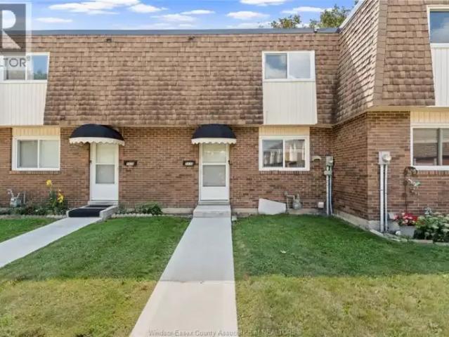For Rent 3 Bedroom Townhouse Windsor ON DS105704289