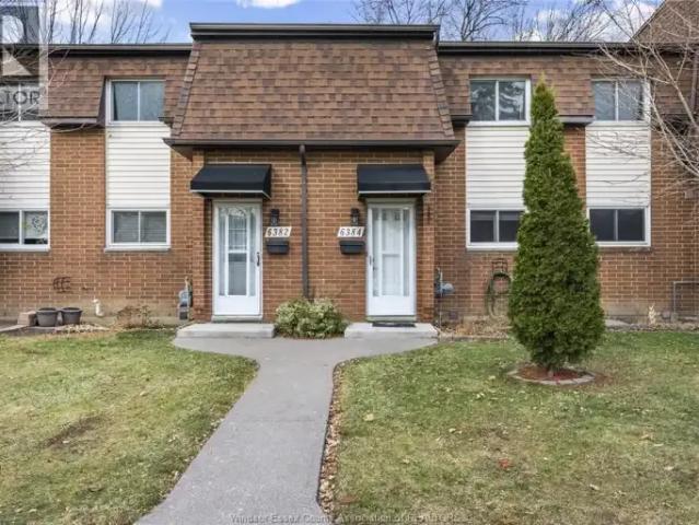 For Rent 3 Bedroom Townhouse Windsor ON DS105004913