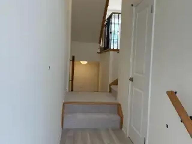 For Rent 3 Bedroom Townhouse Woodstock ON DS104888825