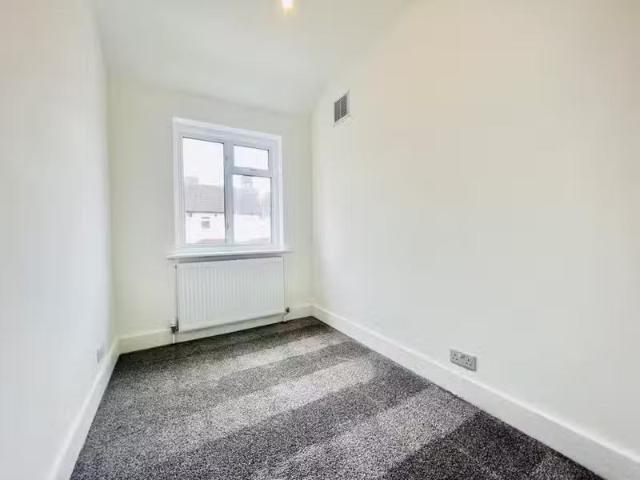 Rental! 3 bedroom terraced house for rent in Berne Road, Thorn.