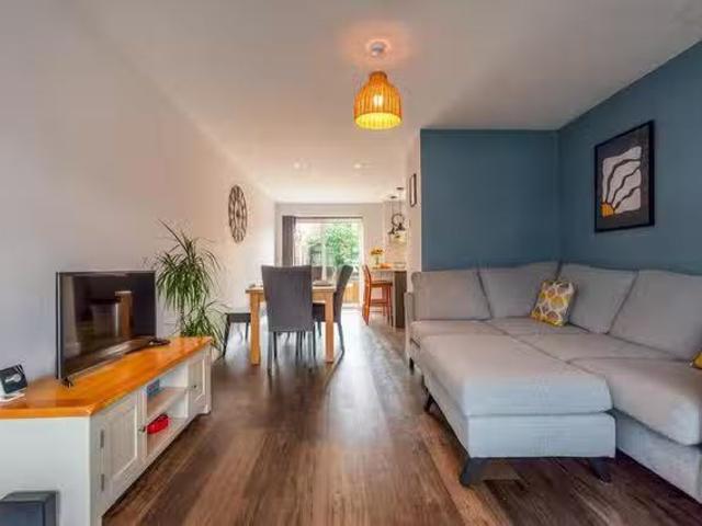 For Rent! 3 BR Wycherwood Gardens