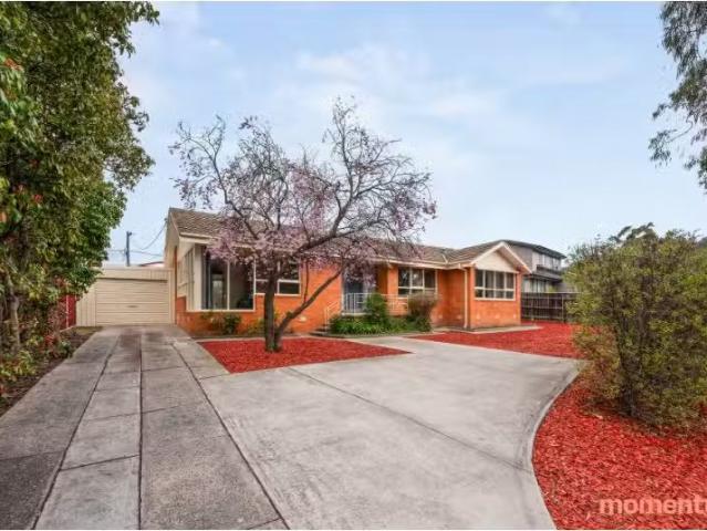 Deal! 3 BR 160 Beasley Street, Torrens House for rent Listed.