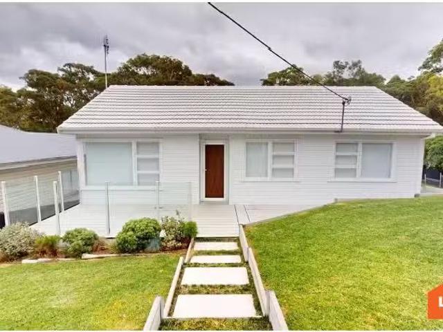 Just in! 3 BR 17 Tudor Street, Belmont House for rent Listed.
