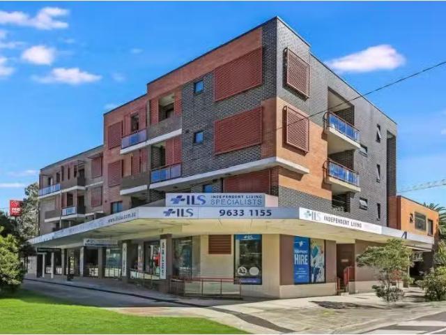 Rental! 3 BR 18/15 Brangsrove Street, WENTWORTHVILLE Apartment.