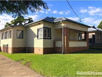New 3 BR 184 Kinghorne Street, NOWRA House for rent Listed by.