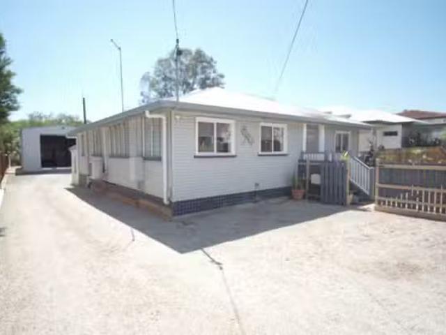 Deal! 3 BR 185 Zillmere Road, Boondall, QLD 4034