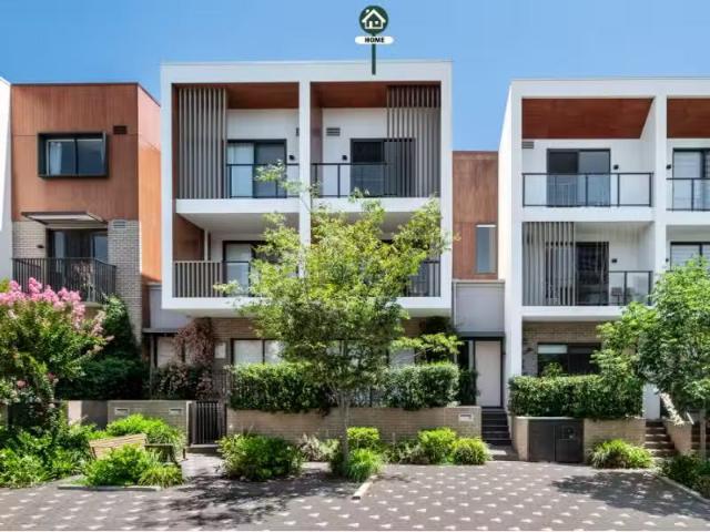 Rental! 3 BR 18 Gratwick Mews, EDMONDSON PARK House for rent.