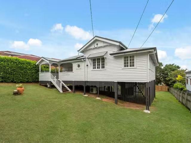 Rental! 3 BR 101 Delville Avenue, MOOROOKA, QLD 4105 House f.