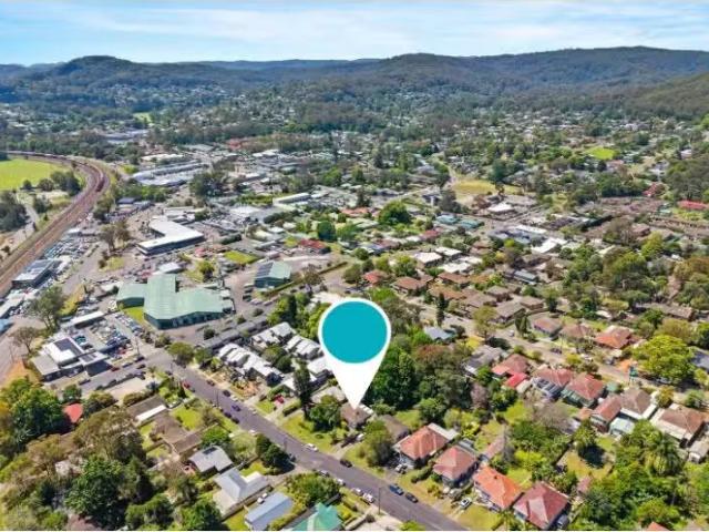 Unique 3 BR 101 Hills Street, North Gosford House for rent Li.