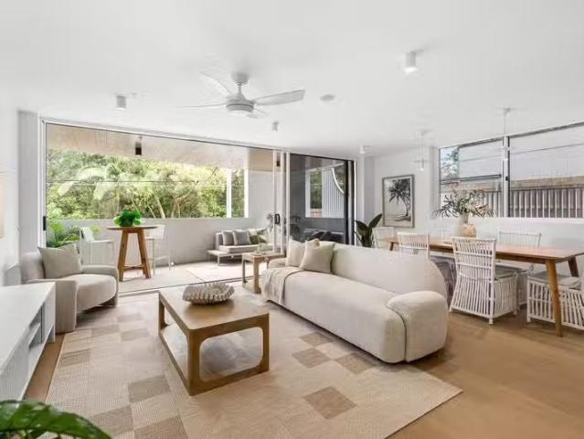 Just in! 3 BR 102/6 O'Connell Parade, WELLINGTON POINT, QLD 41.