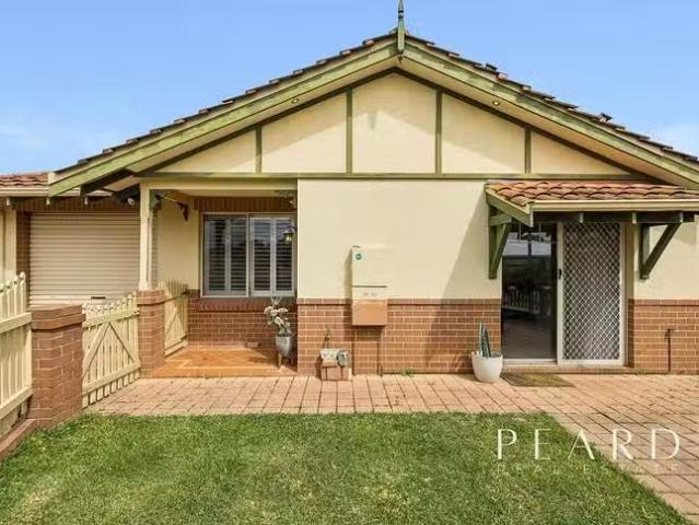 Deal! 3 BR 1/11 Wynyard Street, Yokine, WA 6060
