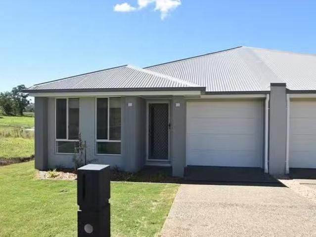 Cozy 3 BR 1/12 Glenwoods Drive, Glenvale, QLD 4350
