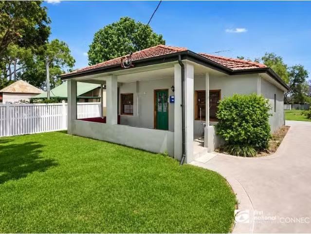 Just in! 3 BR 116 Lennox St, RICHMOND House for rent Listed b.