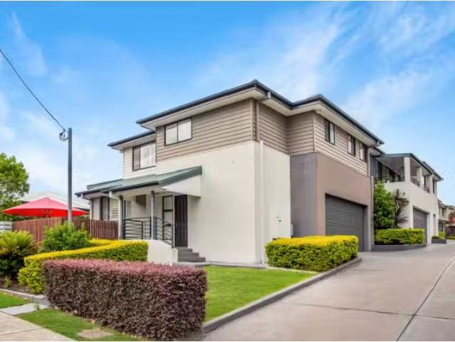 New 3 BR 1/180 Kahibah Road, Kahibah Townhouse for rent Liste.