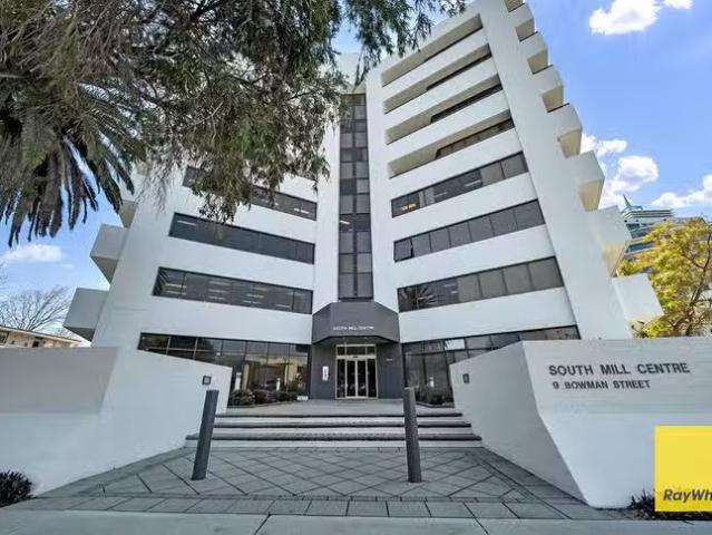 Nice 3 BR 11/9 Bowman Street, South Perth, WA 6151