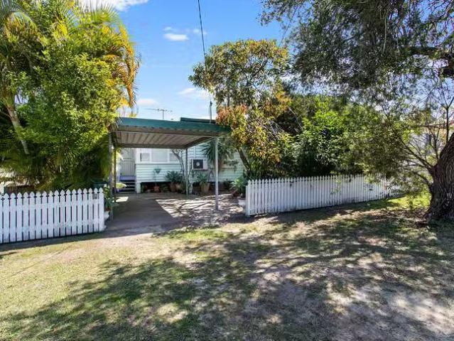 Rental! 3 BR 11 Dover Road, Margate, QLD 4019