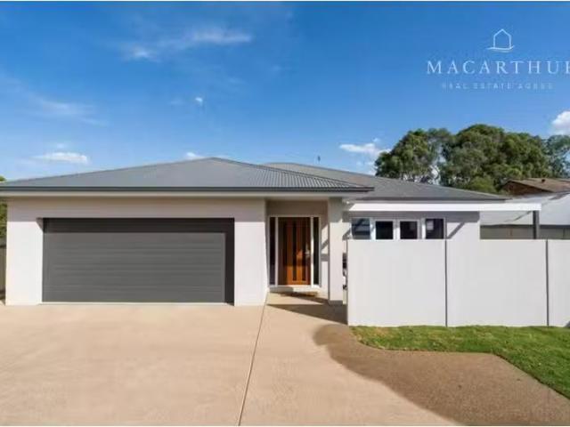 Deal! 3 BR 11A Day Street, Wagga Wagga House for rent Listed.