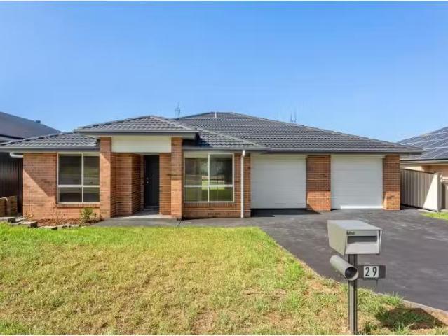 For Rent! 3 BR 1/29 Portrush Avenue, Cessnock Townhouse for re.