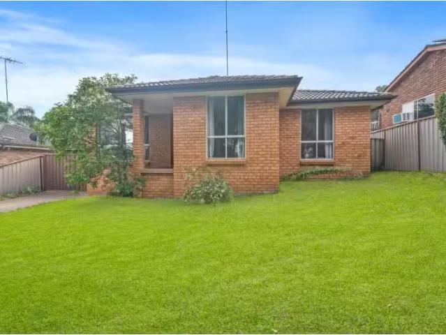 For Rent! 3 BR 12 Calypso Road, Cranebrook House for rent Lis.