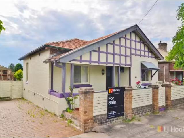 Just in! 3 BR 12 Wrights Road, Lithgow House for rent Listed.