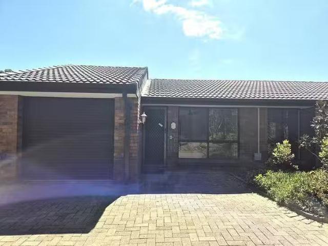 Nice 3 BR 13/1 Kentwood Drive, Robina, QLD 4226