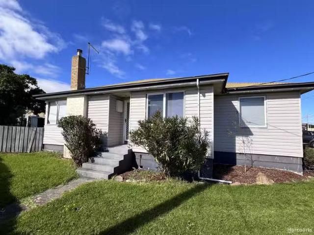 Rental! 3 BR 132 Friend Street, GEORGE TOWN, TAS 7253 House.