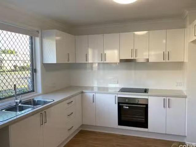 Rental! 3 BR 1/37 Coolgarra Avenue, Bongaree, QLD 4507