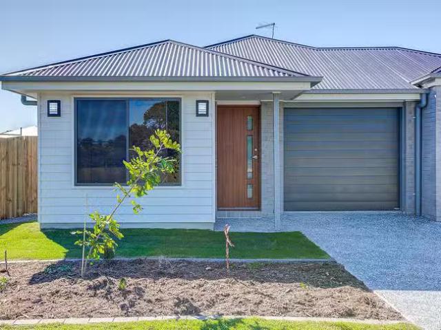 Rental! 3 BR 1/36 Pelham Street, Logan Reserve, QLD 4133