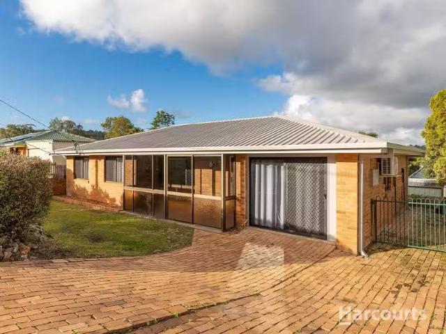 Cheap 3 BR 13 Hawkins Street, SPRINGWOOD, QLD 4127 House for.