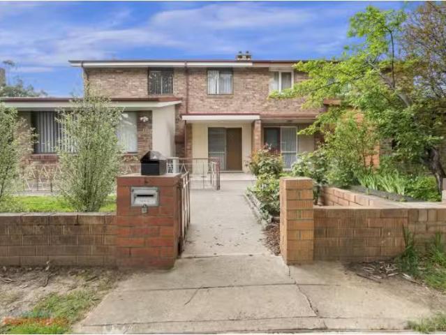 New 3 BR 13 Ipima Street, Braddon Townhouse for rent Listed b.