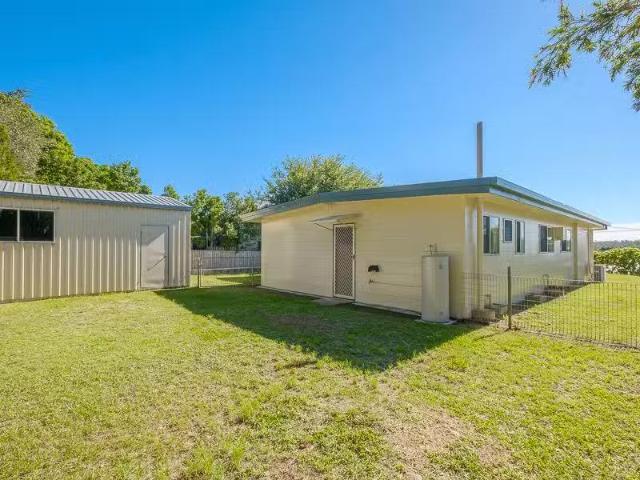Cozy 3 BR 13 Queen Street, GYMPIE, QLD 4570 House for Rent