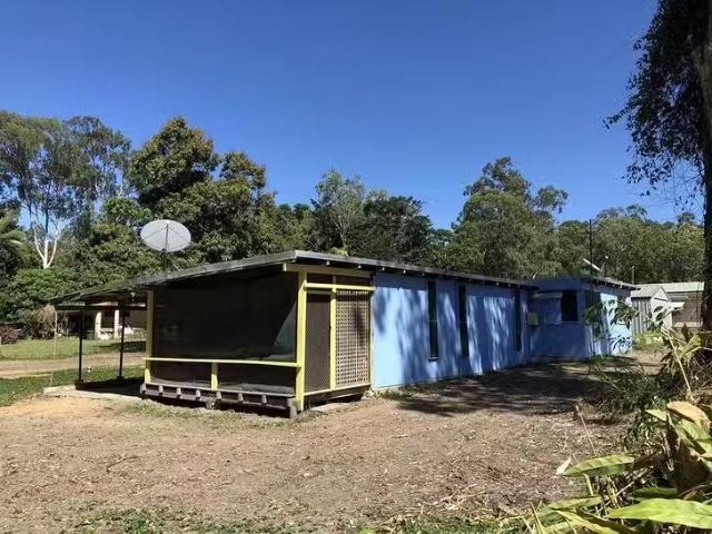 Cheap 3 BR 13 Third Street, Bloomfield, QLD 4895