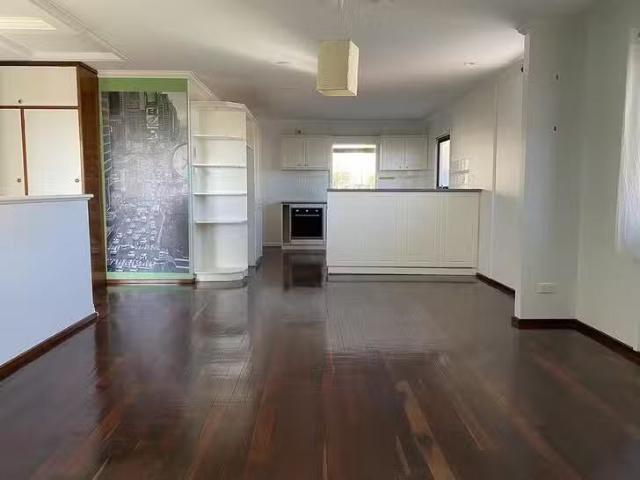 For Rent! 3 BR 1 Craggs Court, Brown Range, WA 6701