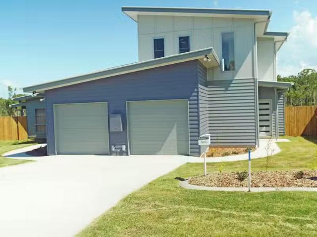 Rental! 3 BR 2/46 Tuna Way, TIN CAN BAY, QLD 4580 Unit for R.