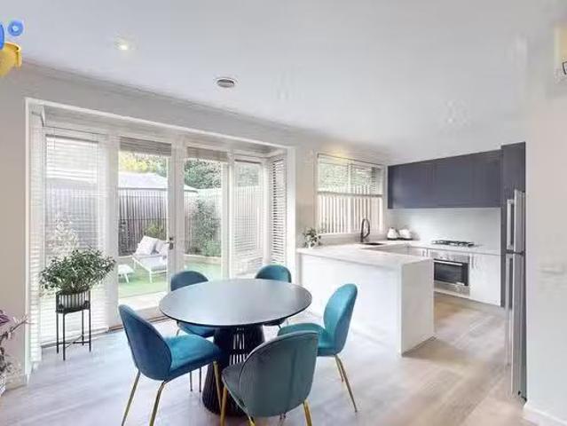 Unique 3 BR 2/49 Hotham Road, Niddrie, VIC 3042