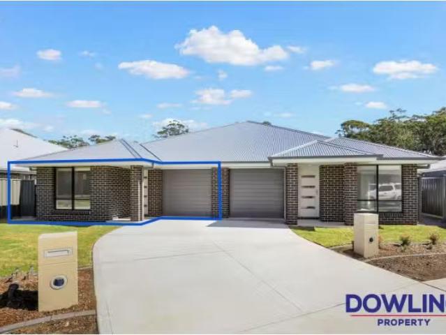 Cozy 3 BR 2/4 Emerald Close, MEDOWIE House for rent Listed by.