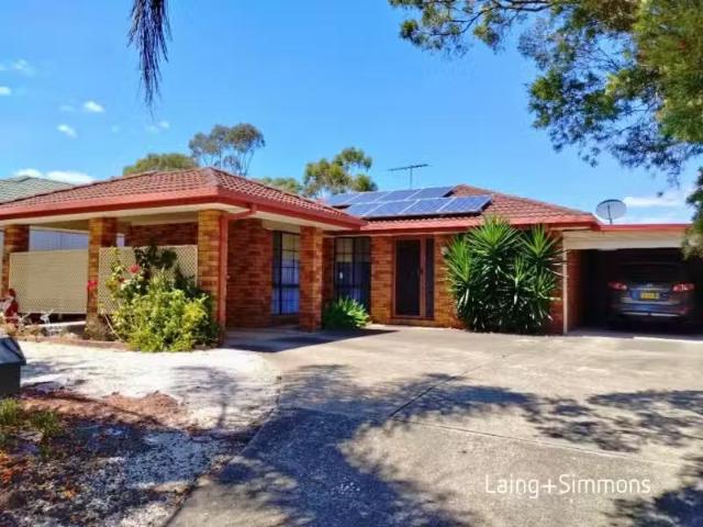 Nice 3 BR 24 Hillview Pl, Glendenning House for rent Listed b.