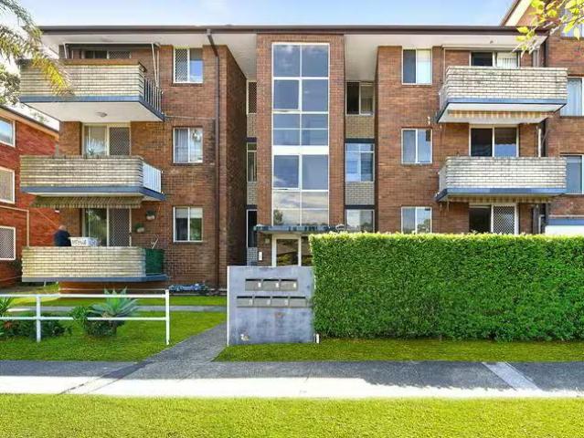Cozy 3 BR 2/5 Nilson Avenue, Hillsdale, NSW 2036