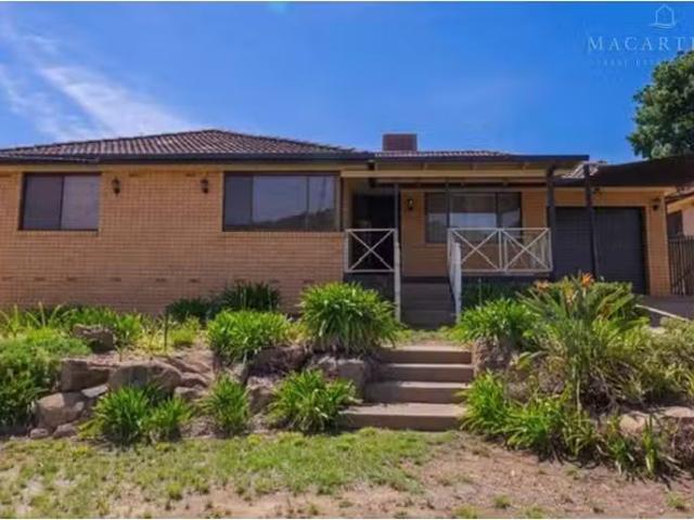 Cozy 3 BR 25 Kilpatrick Street, Kooringal House for rent List.
