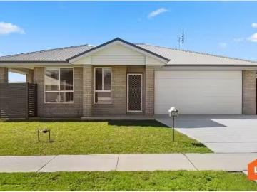 Nice 3 BR 25 Sebonack Street, Heddon Greta House for rent Lis.